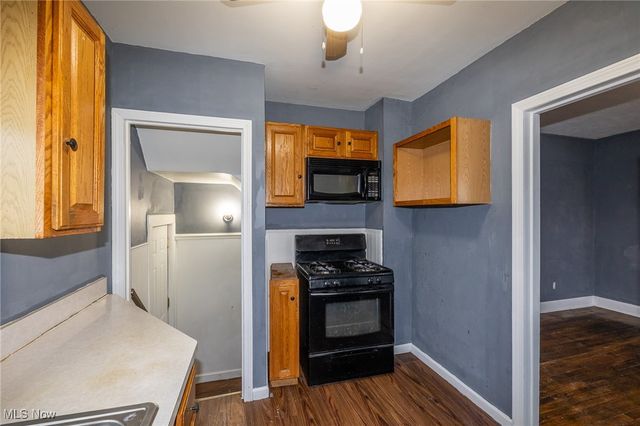 5219 W 54th Street, Parma, OH 44134