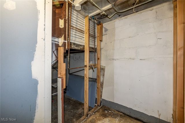 5219 W 54th Street, Parma, OH 44134