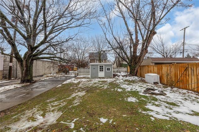 5219 W 54th Street, Parma, OH 44134