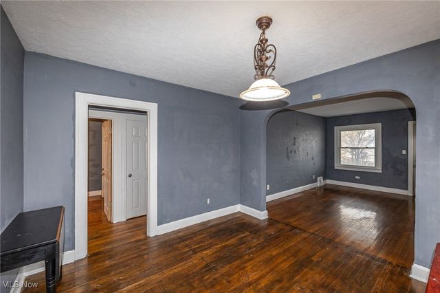 5219 W 54th Street, Parma, OH 44134