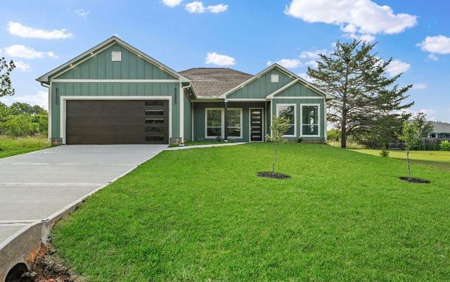 70 N Pine Harbour Drive, Coldspring, TX 77331