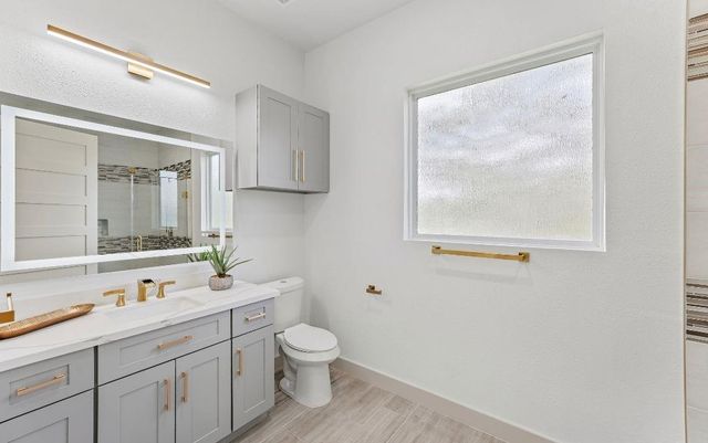 70 N Pine Harbour Drive, Coldspring, TX 77331