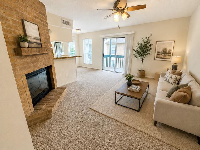 250 E El Dorado Boulevard 142, Webster, TX 77598