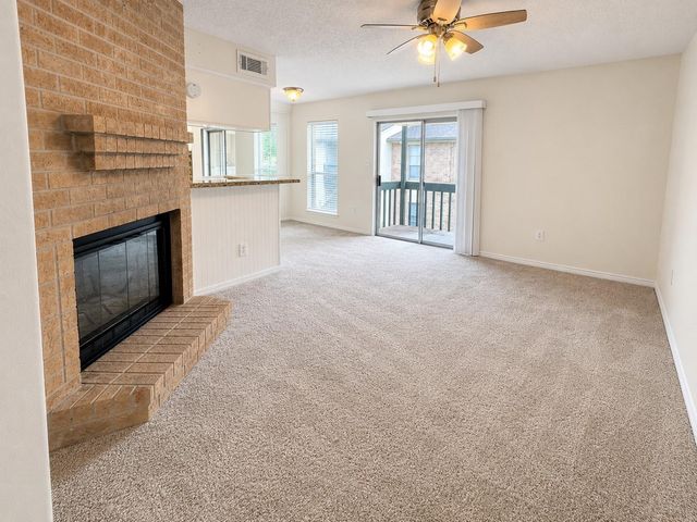 250 E El Dorado Boulevard 142, Webster, TX 77598