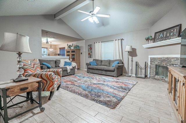 1430 78th Street, Lubbock, TX 79423