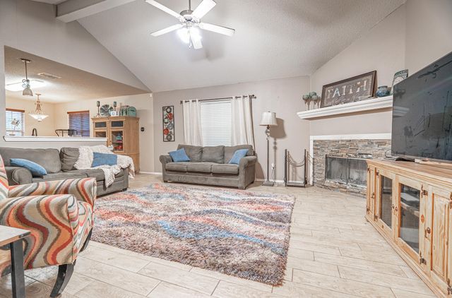 1430 78th Street, Lubbock, TX 79423