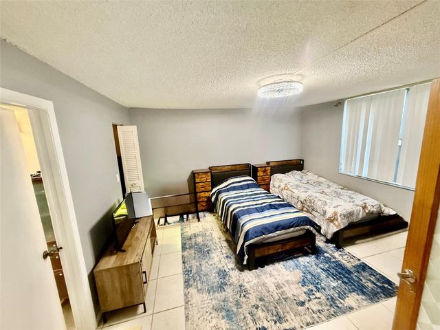 6190 Woodlands Boulevard 107, Tamarac, FL 33319