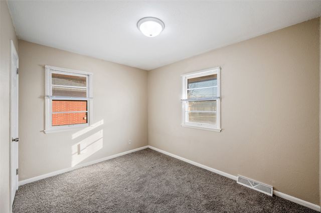 1829 Pearl Drive, West Des Moines, IA 50265