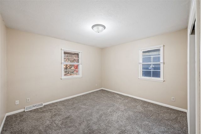 1829 Pearl Drive, West Des Moines, IA 50265