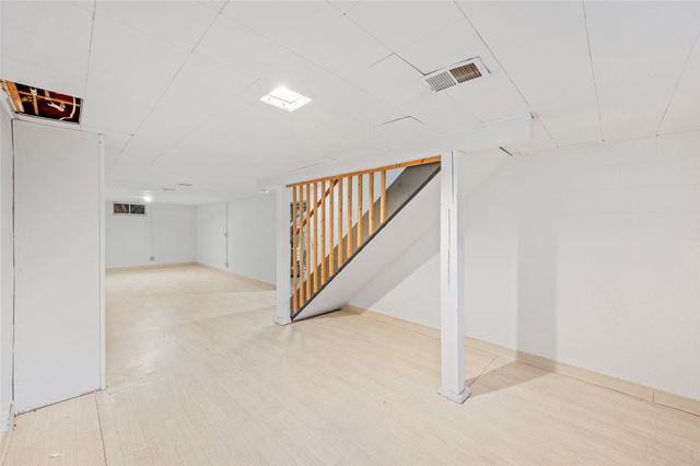 1829 Pearl Drive, West Des Moines, IA 50265