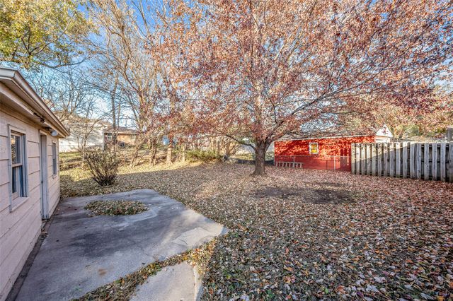 1829 Pearl Drive, West Des Moines, IA 50265