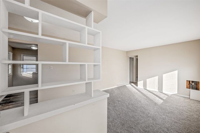 1829 Pearl Drive, West Des Moines, IA 50265