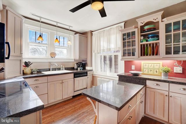 602 GRAYSTONE RD, Manheim, PA 17545