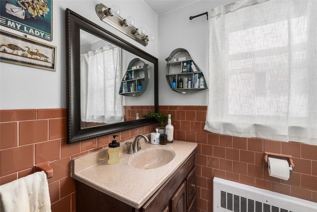 20 John Street, North Providence, RI 02904