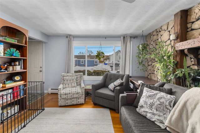 20 John Street, North Providence, RI 02904