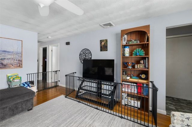 20 John Street, North Providence, RI 02904