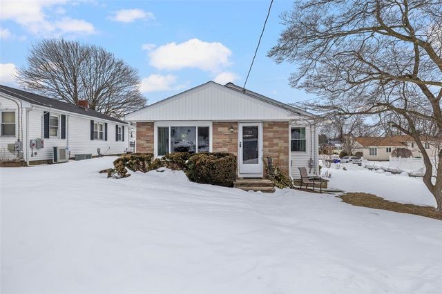 20 John Street, North Providence, RI 02904