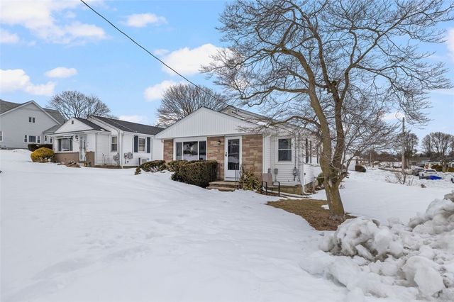 20 John Street, North Providence, RI 02904