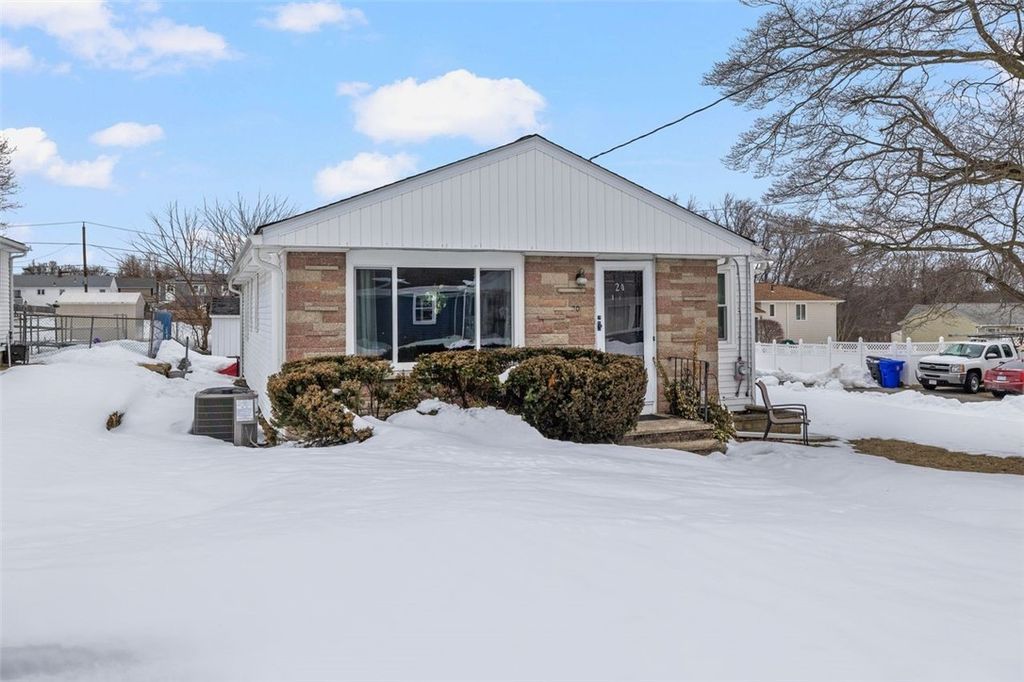 20 John Street, North Providence, RI 02904