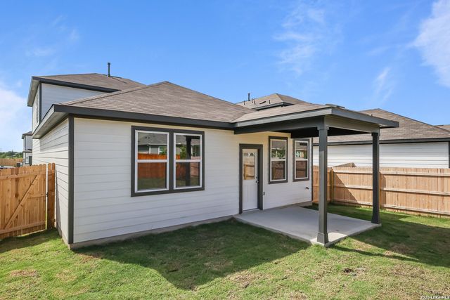 5515 Franklin Hills, Von Ormy, TX 78073