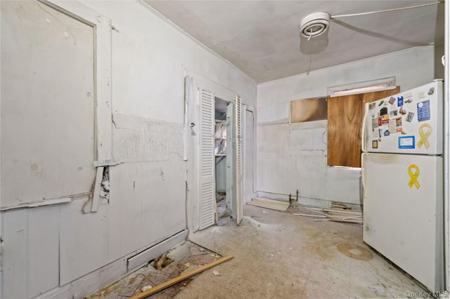 188 Woodside Avenue, Freeport, NY 11520