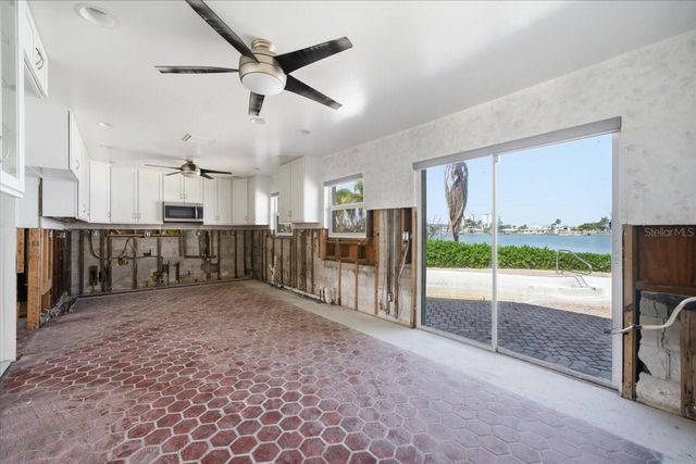 411 55TH AVENUE, St Pete Beach, FL 33706