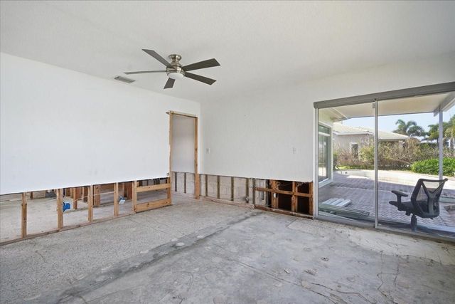 411 55TH AVENUE, St Pete Beach, FL 33706