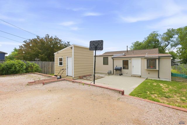 306 E JACKSON, Rapid City, SD 57701