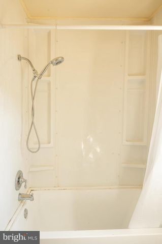 108 MARTIN DR, Winchester, VA 22602