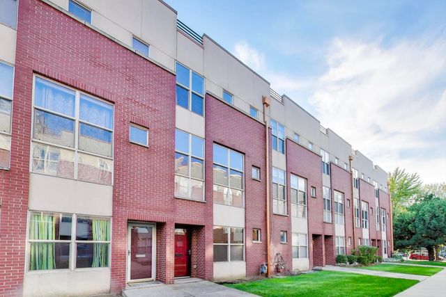 6951 N Western Avenue F, Chicago, IL 60645