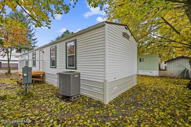 118 E MID TOWN LN, Hayden, ID 83835