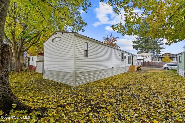 118 E MID TOWN LN, Hayden, ID 83835