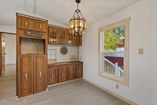 118 E MID TOWN LN, Hayden, ID 83835