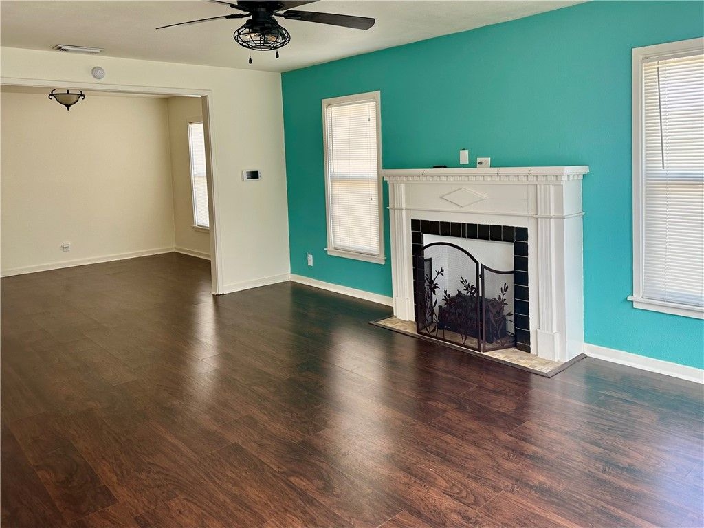 3651 Lawnview St, Corpus Christi, TX 78411 — photo 4