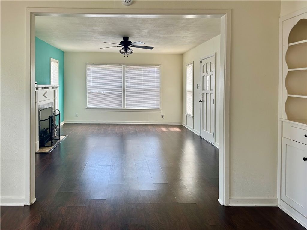 3651 Lawnview St, Corpus Christi, TX 78411 — photo 5