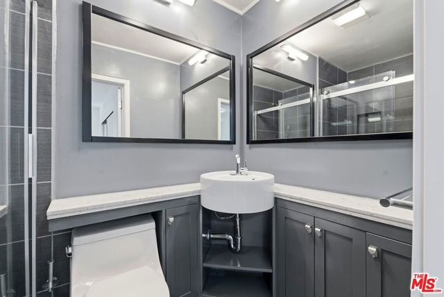 1233 N Laurel Avenue 109, West Hollywood, CA 90046