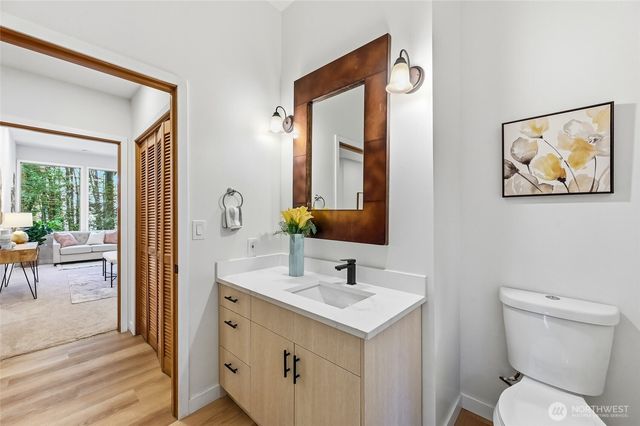 4200 W Lake Sammamish Parkway SE, Bellevue, WA 98008
