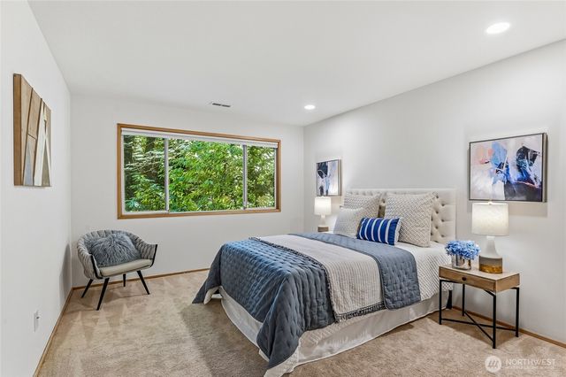 4200 W Lake Sammamish Parkway SE, Bellevue, WA 98008