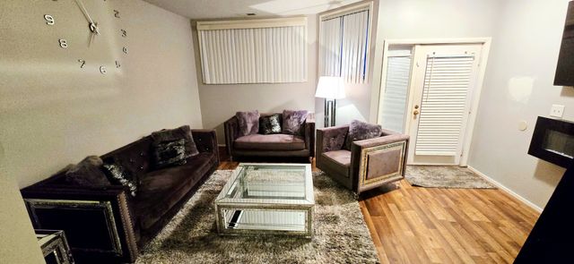 6337 Roosevelt Road 101, Berwyn, IL 60402