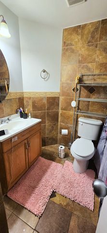 6337 Roosevelt Road 101, Berwyn, IL 60402