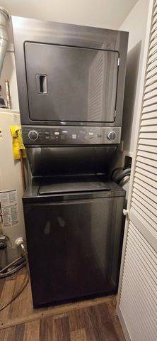 6337 Roosevelt Road 101, Berwyn, IL 60402