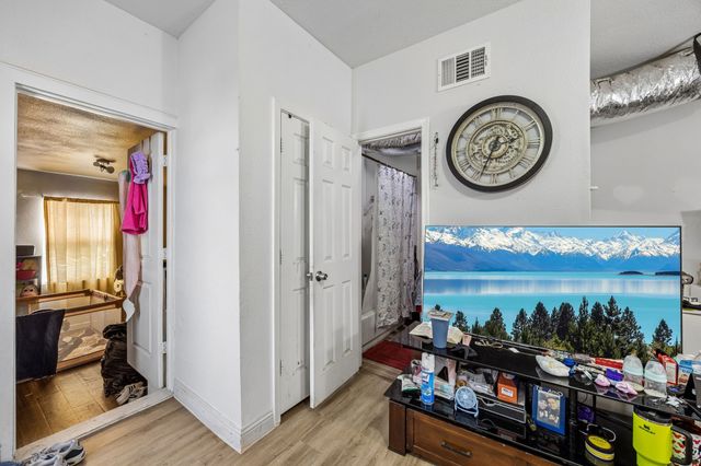 2248 Cooper Street, Dallas, TX 75215