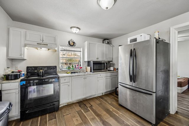 2248 Cooper Street, Dallas, TX 75215