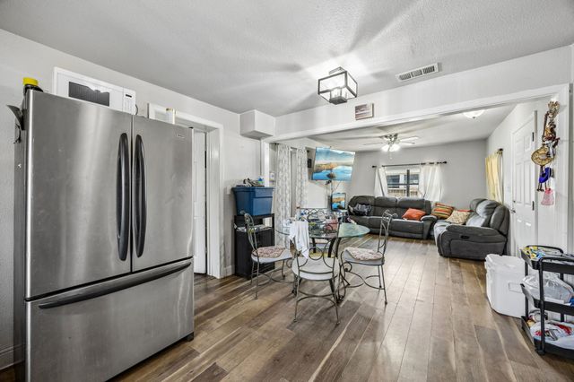 2248 Cooper Street, Dallas, TX 75215