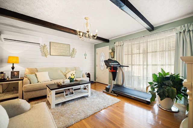 4063 Falcon Road, Salyersville, KY 41465