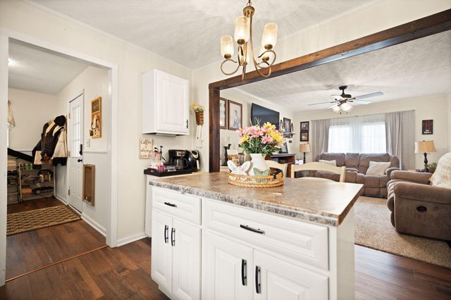 4063 Falcon Road, Salyersville, KY 41465