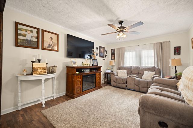 4063 Falcon Road, Salyersville, KY 41465