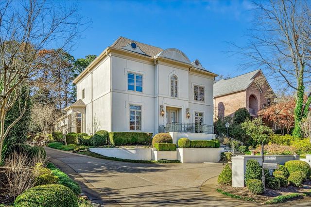 335 N RIVER OAKS DR, Memphis, TN 38120