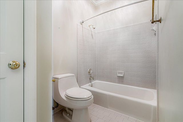 335 N RIVER OAKS DR, Memphis, TN 38120