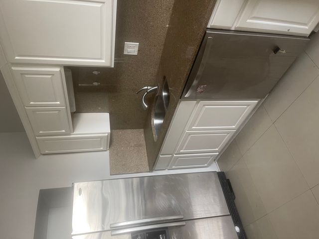 3248 N Clark Street 3F, Chicago, IL 60657